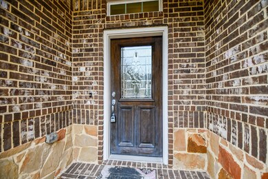 2157 Colonial St, Alvin, TX 77511 - photo 4