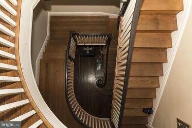 829 W University Pkwy, Baltimore, MD 21210 - photo 5