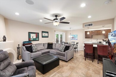 10415 N 10th St unit 2, Phoenix, AZ 85020 - photo 5