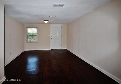 7904 India Ave, Jacksonville, FL 32211 - photo 2