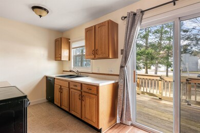 S1 Grandview Dr, South Burlington, VT 05403 - photo 6