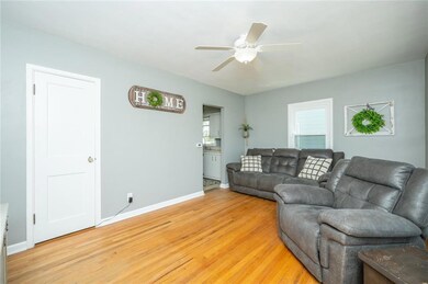 1219 57th Place, Des Moines, IA 50311 - photo 5