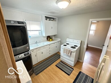 110 S 11th Ave, Beech Grove, IN 46107 - photo 5