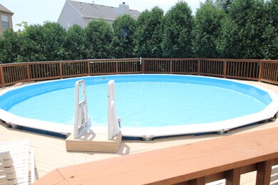 Brand New Liner & skimmer