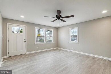 118 E Park Ave, Lindenwold, NJ 08021 - photo 5