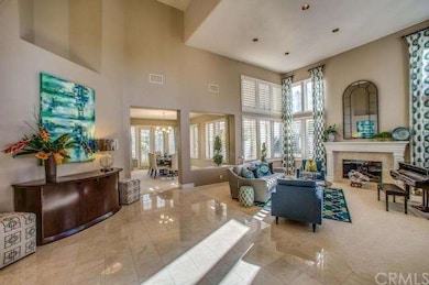 Front Entrance to formal living and dining rooms.