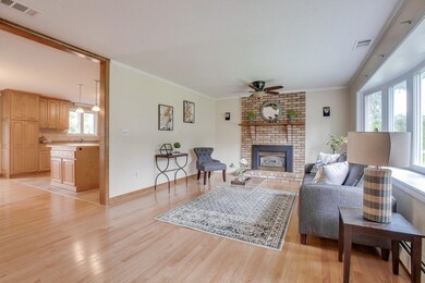 95 Woodburn Dr, Methuen, MA 01844 - photo 4