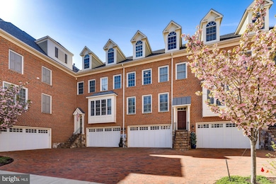 10667 Yorktown Ct, Fairfax, VA 22030 - photo 6
