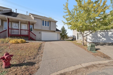 15931 Hyland Pointe Ct, Apple Valley, MN 55124 - photo 2