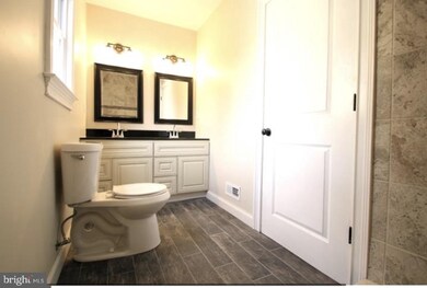 118 N Scott Ave, Glenolden, PA 19036 - photo 3