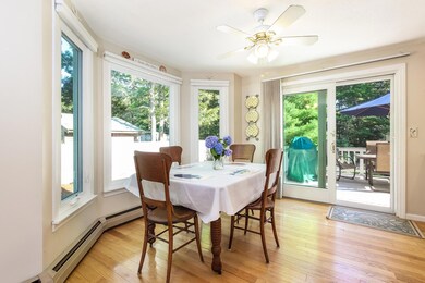 008-photo-dining-room-6052009