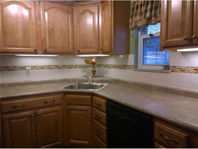 Kitchen. Newer updated fully equipped maple kitche