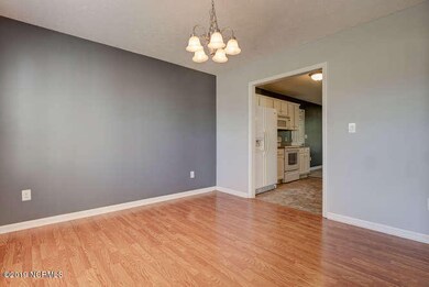 339 Providence Dr, Jacksonville, NC 28546 - photo 6