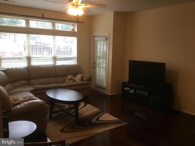 9201 Groffs Mill Dr unit 9201, Owings Mills, MD 21117 - photo 6