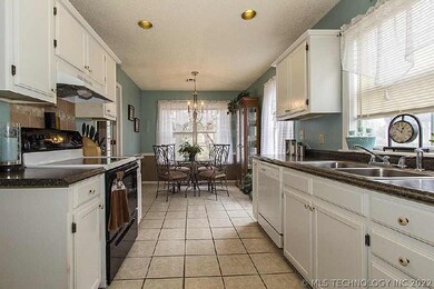 5001 S Poplar Ave, Broken Arrow, OK 74011 - photo 6