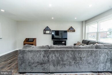 9703 Conmar Rd, Middle River, MD 21220 - photo 7