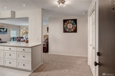 3239 80th Ave SE unit 203, Mercer Island, WA 98040 - photo 4