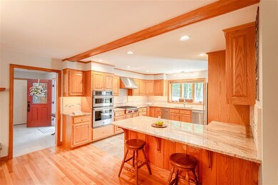 13 Abenaukee Dr, Wolfeboro, NH 03894 - photo 4