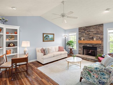 106 Red Cedar Dr, Hendersonville, NC 28792 - photo 6