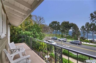 Front Deck- White Water Ocean Views!