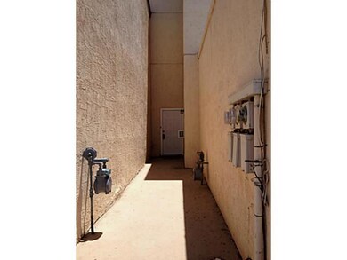 1502 Pintoresco Dr, El Paso, TX 79935 - photo 3