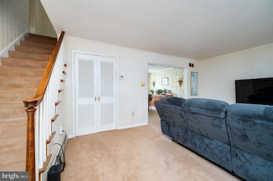 435 Sycamore Rd, Reading, PA 19611 - photo 6