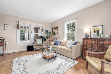 3 Stratfield St, Worcester, MA 01604 - photo 7