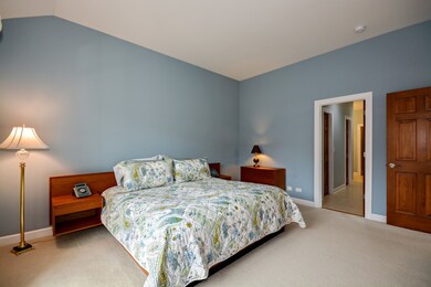 2011 N President St, Wheaton, IL 60187 - photo 6