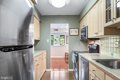 304 Summit Dr unit B, Bryn Mawr, PA 19010 - photo 7