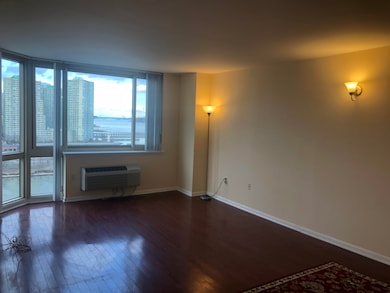 Mandalay on the Hudson unit 1605, Jersey City, NJ 07302 - photo 7