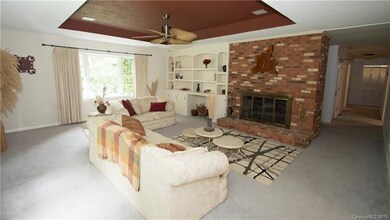 501 Berkshire Dr, Statesville, NC 28677 - photo 7