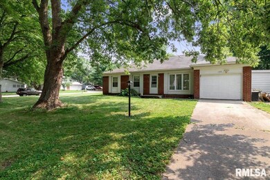 1322 Richland Ave, Lincoln, IL 62656 - photo 2