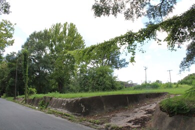 Dixon St