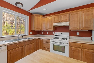 554 Salisbury Rd, Franklin, NH 03235 - photo 7