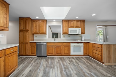 521 Auburn Ln, Schaumburg, IL 60193 - photo 6