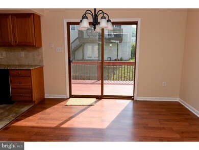 1003 Alexander Dr, Temple, PA 19560 - photo 5