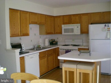 8596 Cold Harbor Loop, Manassas, VA 20111 - photo 4