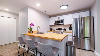 135 Driftwood Ct unit 253, Galloway, NJ 08205 - photo 3