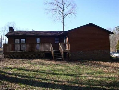 3001 Sharron Dr, Asheboro, NC 27205 - photo 2