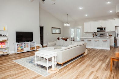 2810 Pinnacle Point Dr, Crestview, FL 32539 - photo 3