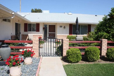 10726 W Hatcher Rd, Sun City, AZ 85351 - photo 2