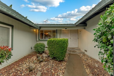 5242 Ridgedgate Way, Fair Oaks, CA 95628 - photo 3