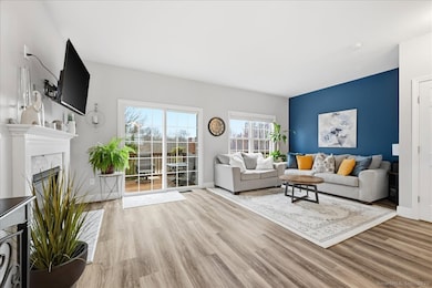 7 Forestview Dr unit 7, Norwich, CT 06360 - photo 5