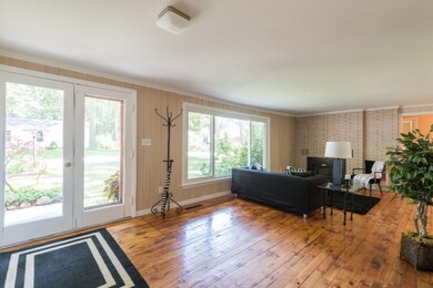 2-Living Room
