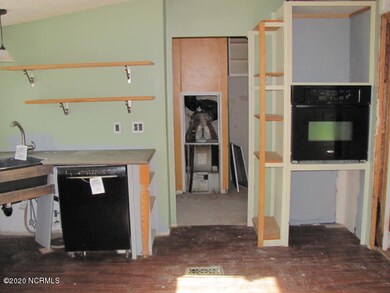 104 Piney Creek Ct, Surf City, NC 28445 - photo 2