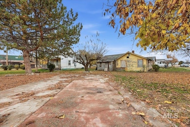 217 3rd St, Wilder, ID 83676 - photo 4