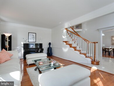 12715 Autumn Crest Dr, Herndon, VA 20171 - photo 3