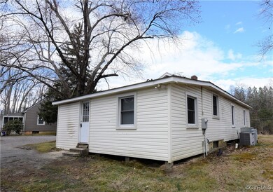 20724 Louisa Rd, Louisa, VA 23093 - photo 4