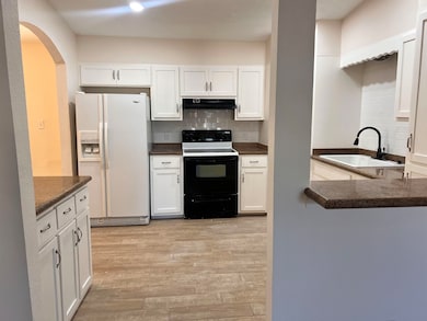 605 E 9th St, Del Rio, TX 78840 - photo 3