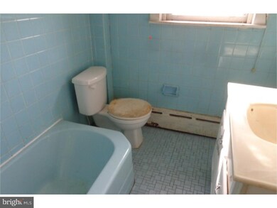 324 Boyd St, Camden, NJ 08105 - photo 6